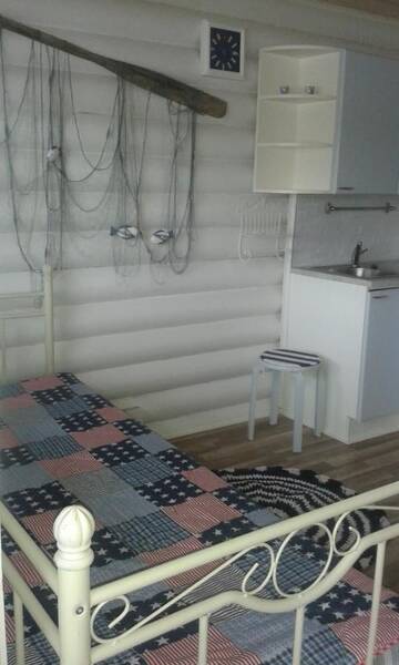 Фото номера One-Bedroom Chalet (Pets Allowed) Комплексы для отдыха с коттеджами/бунгало Mansikkaniemen Lomamökit г. Tiemassaari 3